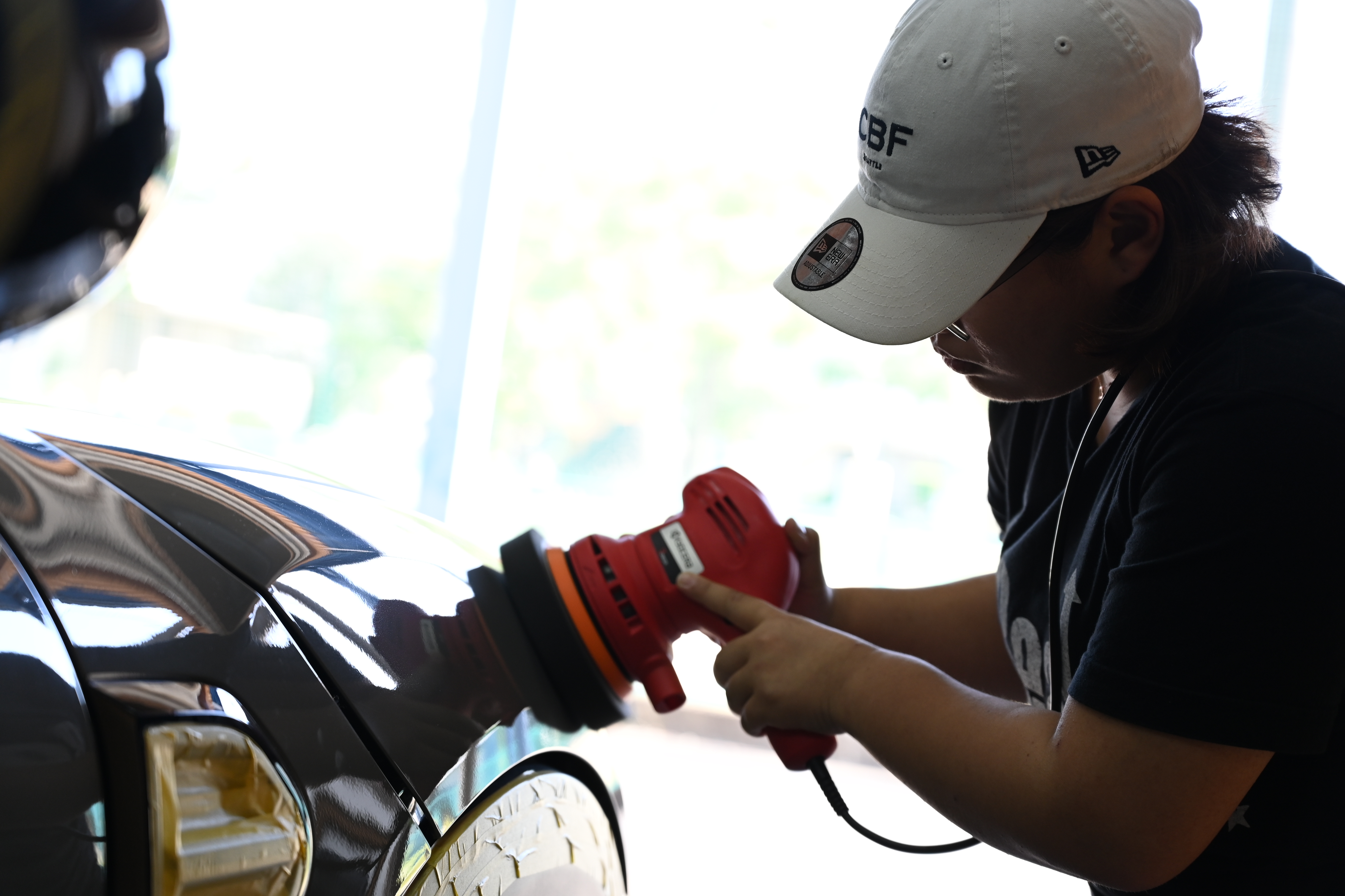 究極の輝き、自動車の至宝を手に入れよう！